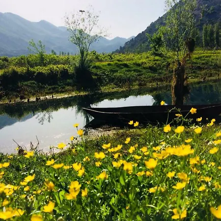 Comfort With Garage Aria Apartman *