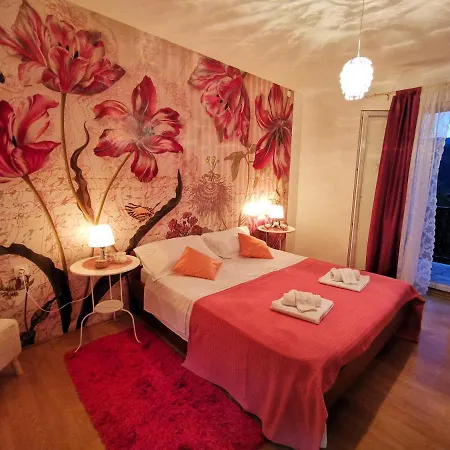 Apartment Comfort With Garage Aria Vrgorac