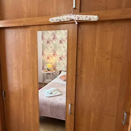 Comfort With Garage Aria Apartman *